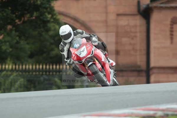 Motorcycle action photographs;Trackday digital images;event digital images;eventdigitalimages;no limits trackday;oulton park;oulton park circuit cheshire;oulton park photographs;peter wileman photography;trackday;trackday photos