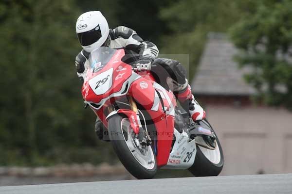 Motorcycle action photographs;Trackday digital images;event digital images;eventdigitalimages;no limits trackday;oulton park;oulton park circuit cheshire;oulton park photographs;peter wileman photography;trackday;trackday photos