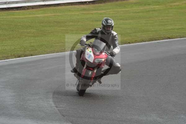 Motorcycle action photographs;Trackday digital images;event digital images;eventdigitalimages;no limits trackday;oulton park;oulton park circuit cheshire;oulton park photographs;peter wileman photography;trackday;trackday photos