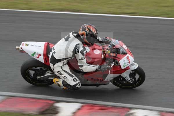 Motorcycle action photographs;Trackday digital images;event digital images;eventdigitalimages;no limits trackday;oulton park;oulton park circuit cheshire;oulton park photographs;peter wileman photography;trackday;trackday photos