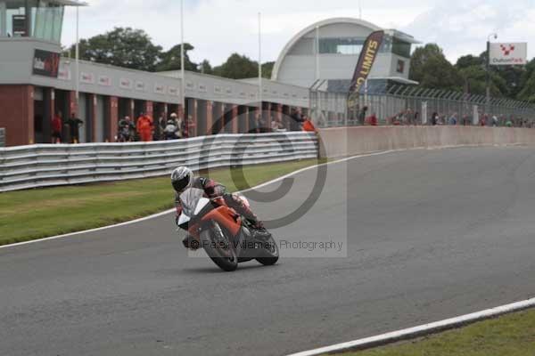 Motorcycle action photographs;Trackday digital images;event digital images;eventdigitalimages;no limits trackday;oulton park;oulton park circuit cheshire;oulton park photographs;peter wileman photography;trackday;trackday photos