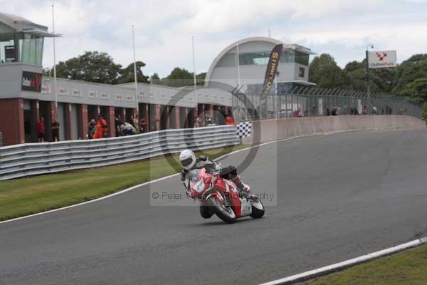 Motorcycle action photographs;Trackday digital images;event digital images;eventdigitalimages;no limits trackday;oulton park;oulton park circuit cheshire;oulton park photographs;peter wileman photography;trackday;trackday photos