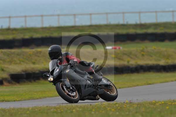 Motorcycle action photographs;Trackday digital images;Ty croes;anglesey;anglesey photographs;event digital images;eventdigitalimages;no limits trackday;peter wileman photography;trac mon;trackday;trackday photos