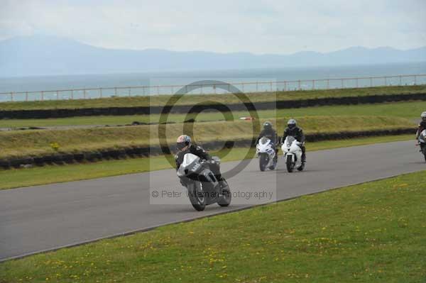 Motorcycle action photographs;Trackday digital images;Ty croes;anglesey;anglesey photographs;event digital images;eventdigitalimages;no limits trackday;peter wileman photography;trac mon;trackday;trackday photos