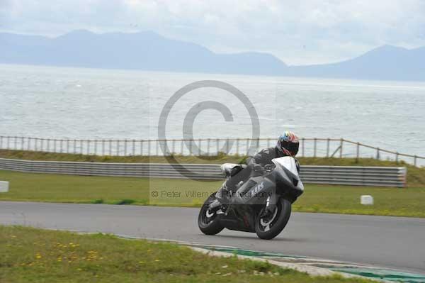 Motorcycle action photographs;Trackday digital images;Ty croes;anglesey;anglesey photographs;event digital images;eventdigitalimages;no limits trackday;peter wileman photography;trac mon;trackday;trackday photos