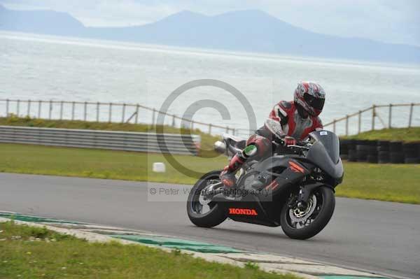 Motorcycle action photographs;Trackday digital images;Ty croes;anglesey;anglesey photographs;event digital images;eventdigitalimages;no limits trackday;peter wileman photography;trac mon;trackday;trackday photos