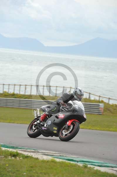 Motorcycle action photographs;Trackday digital images;Ty croes;anglesey;anglesey photographs;event digital images;eventdigitalimages;no limits trackday;peter wileman photography;trac mon;trackday;trackday photos