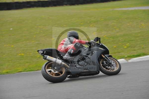 Motorcycle action photographs;Trackday digital images;Ty croes;anglesey;anglesey photographs;event digital images;eventdigitalimages;no limits trackday;peter wileman photography;trac mon;trackday;trackday photos