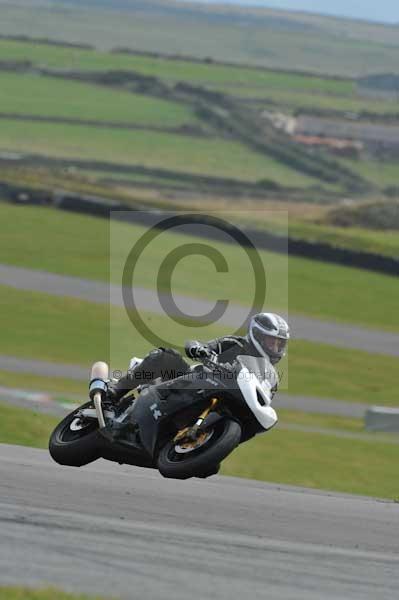 Motorcycle action photographs;Trackday digital images;Ty croes;anglesey;anglesey photographs;event digital images;eventdigitalimages;no limits trackday;peter wileman photography;trac mon;trackday;trackday photos