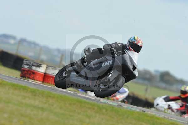 Motorcycle action photographs;Trackday digital images;Ty croes;anglesey;anglesey photographs;event digital images;eventdigitalimages;no limits trackday;peter wileman photography;trac mon;trackday;trackday photos