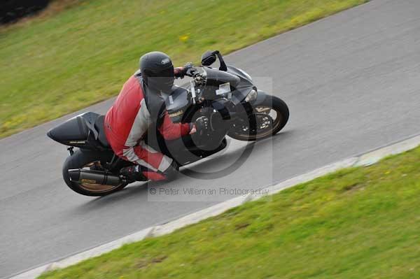 Motorcycle action photographs;Trackday digital images;Ty croes;anglesey;anglesey photographs;event digital images;eventdigitalimages;no limits trackday;peter wileman photography;trac mon;trackday;trackday photos