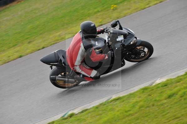 Motorcycle action photographs;Trackday digital images;Ty croes;anglesey;anglesey photographs;event digital images;eventdigitalimages;no limits trackday;peter wileman photography;trac mon;trackday;trackday photos