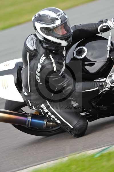 Motorcycle action photographs;Trackday digital images;Ty croes;anglesey;anglesey photographs;event digital images;eventdigitalimages;no limits trackday;peter wileman photography;trac mon;trackday;trackday photos