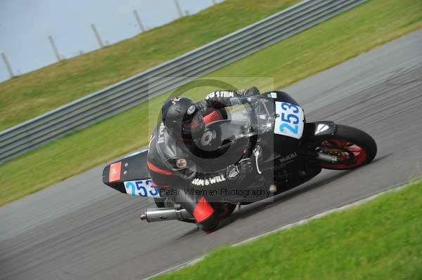 Motorcycle action photographs;Trackday digital images;Ty croes;anglesey;anglesey photographs;event digital images;eventdigitalimages;no limits trackday;peter wileman photography;trac mon;trackday;trackday photos