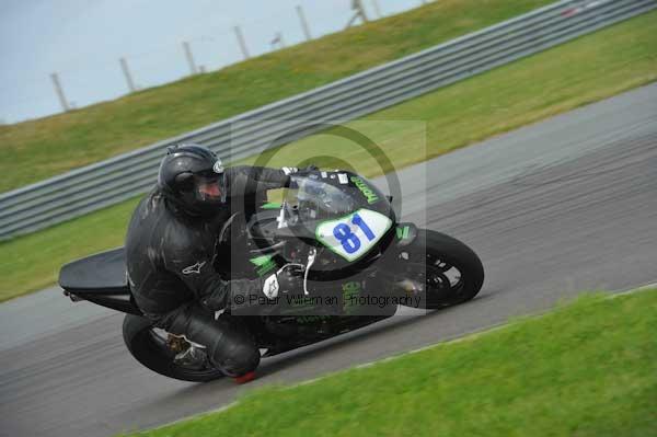 Motorcycle action photographs;Trackday digital images;Ty croes;anglesey;anglesey photographs;event digital images;eventdigitalimages;no limits trackday;peter wileman photography;trac mon;trackday;trackday photos