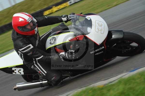 Motorcycle action photographs;Trackday digital images;Ty croes;anglesey;anglesey photographs;event digital images;eventdigitalimages;no limits trackday;peter wileman photography;trac mon;trackday;trackday photos