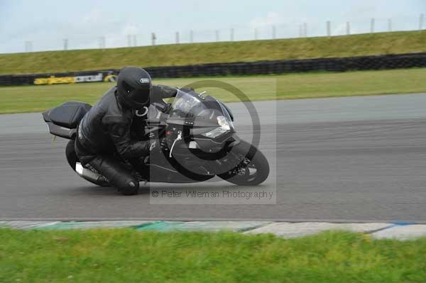 Motorcycle action photographs;Trackday digital images;Ty croes;anglesey;anglesey photographs;event digital images;eventdigitalimages;no limits trackday;peter wileman photography;trac mon;trackday;trackday photos