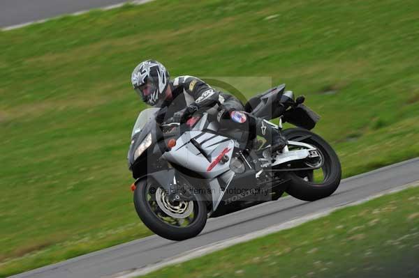 Motorcycle action photographs;Trackday digital images;Ty croes;anglesey;anglesey photographs;event digital images;eventdigitalimages;no limits trackday;peter wileman photography;trac mon;trackday;trackday photos