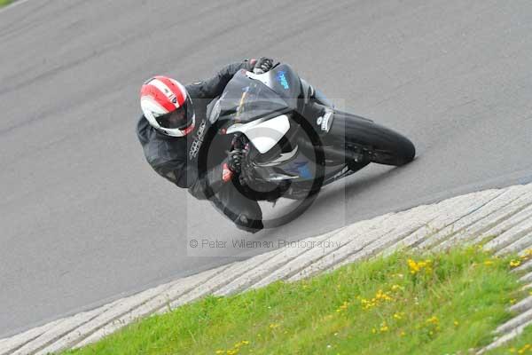 Motorcycle action photographs;Trackday digital images;Ty croes;anglesey;anglesey photographs;event digital images;eventdigitalimages;no limits trackday;peter wileman photography;trac mon;trackday;trackday photos