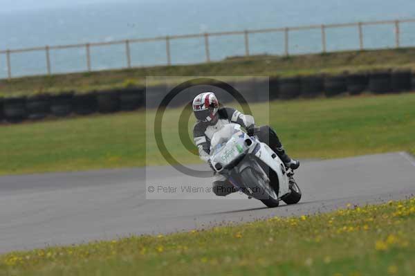 Motorcycle action photographs;Trackday digital images;Ty croes;anglesey;anglesey photographs;event digital images;eventdigitalimages;no limits trackday;peter wileman photography;trac mon;trackday;trackday photos