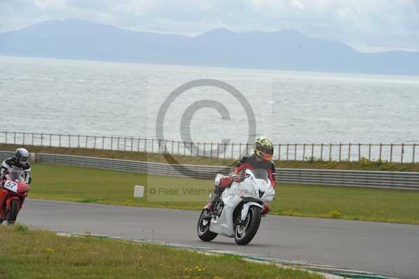 Motorcycle action photographs;Trackday digital images;Ty croes;anglesey;anglesey photographs;event digital images;eventdigitalimages;no limits trackday;peter wileman photography;trac mon;trackday;trackday photos