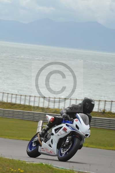 Motorcycle action photographs;Trackday digital images;Ty croes;anglesey;anglesey photographs;event digital images;eventdigitalimages;no limits trackday;peter wileman photography;trac mon;trackday;trackday photos