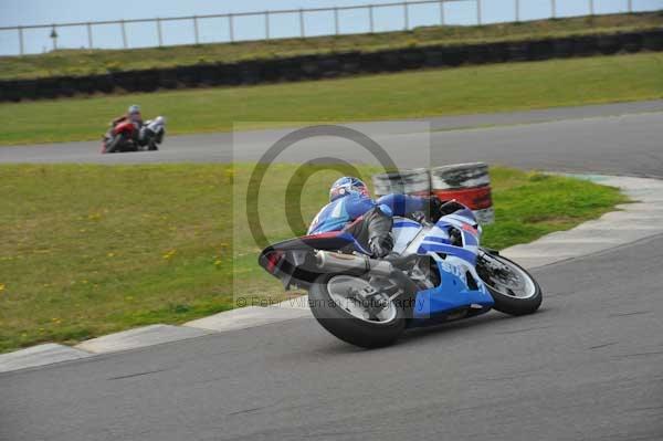 Motorcycle action photographs;Trackday digital images;Ty croes;anglesey;anglesey photographs;event digital images;eventdigitalimages;no limits trackday;peter wileman photography;trac mon;trackday;trackday photos