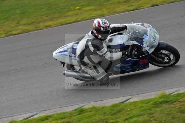 Motorcycle action photographs;Trackday digital images;Ty croes;anglesey;anglesey photographs;event digital images;eventdigitalimages;no limits trackday;peter wileman photography;trac mon;trackday;trackday photos