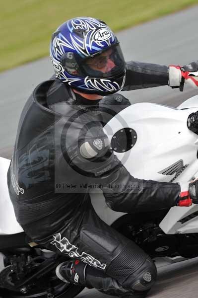 Motorcycle action photographs;Trackday digital images;Ty croes;anglesey;anglesey photographs;event digital images;eventdigitalimages;no limits trackday;peter wileman photography;trac mon;trackday;trackday photos
