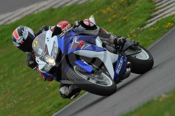 Motorcycle action photographs;Trackday digital images;Ty croes;anglesey;anglesey photographs;event digital images;eventdigitalimages;no limits trackday;peter wileman photography;trac mon;trackday;trackday photos