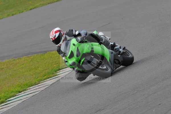 Motorcycle action photographs;Trackday digital images;Ty croes;anglesey;anglesey photographs;event digital images;eventdigitalimages;no limits trackday;peter wileman photography;trac mon;trackday;trackday photos