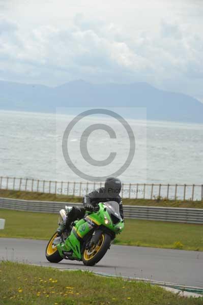 Motorcycle action photographs;Trackday digital images;Ty croes;anglesey;anglesey photographs;event digital images;eventdigitalimages;no limits trackday;peter wileman photography;trac mon;trackday;trackday photos