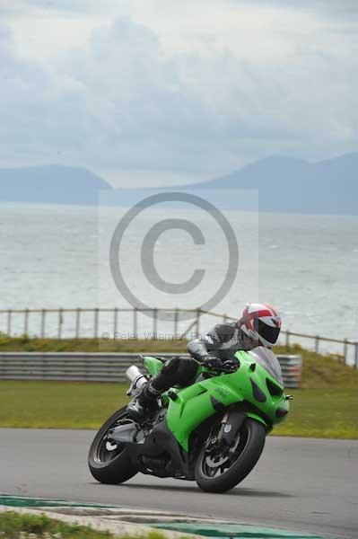 Motorcycle action photographs;Trackday digital images;Ty croes;anglesey;anglesey photographs;event digital images;eventdigitalimages;no limits trackday;peter wileman photography;trac mon;trackday;trackday photos