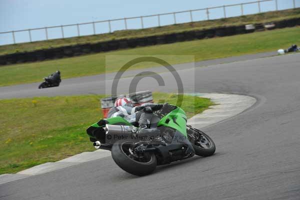 Motorcycle action photographs;Trackday digital images;Ty croes;anglesey;anglesey photographs;event digital images;eventdigitalimages;no limits trackday;peter wileman photography;trac mon;trackday;trackday photos