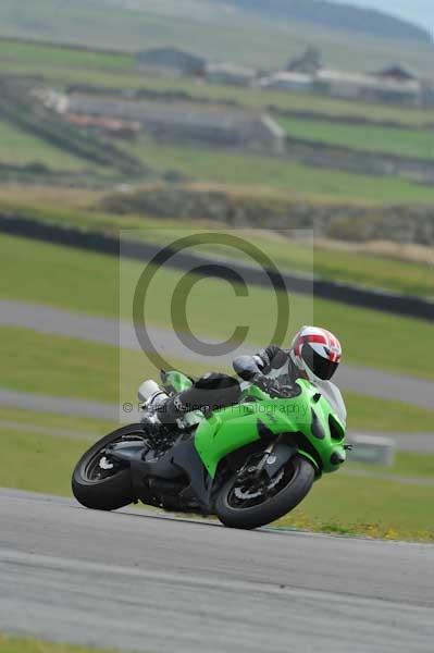 Motorcycle action photographs;Trackday digital images;Ty croes;anglesey;anglesey photographs;event digital images;eventdigitalimages;no limits trackday;peter wileman photography;trac mon;trackday;trackday photos