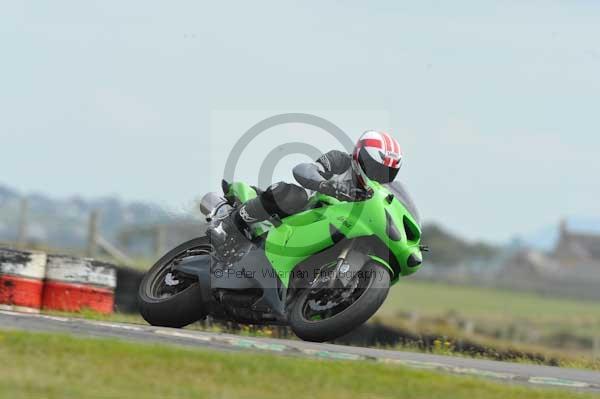 Motorcycle action photographs;Trackday digital images;Ty croes;anglesey;anglesey photographs;event digital images;eventdigitalimages;no limits trackday;peter wileman photography;trac mon;trackday;trackday photos