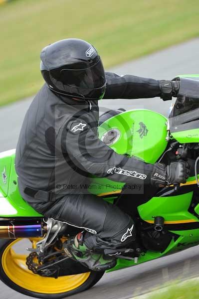 Motorcycle action photographs;Trackday digital images;Ty croes;anglesey;anglesey photographs;event digital images;eventdigitalimages;no limits trackday;peter wileman photography;trac mon;trackday;trackday photos
