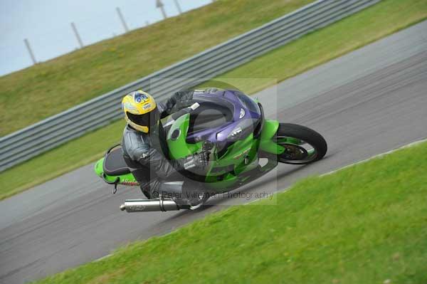 Motorcycle action photographs;Trackday digital images;Ty croes;anglesey;anglesey photographs;event digital images;eventdigitalimages;no limits trackday;peter wileman photography;trac mon;trackday;trackday photos