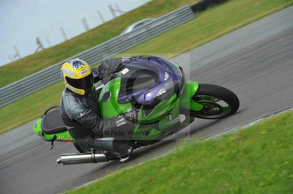 Motorcycle action photographs;Trackday digital images;Ty croes;anglesey;anglesey photographs;event digital images;eventdigitalimages;no limits trackday;peter wileman photography;trac mon;trackday;trackday photos