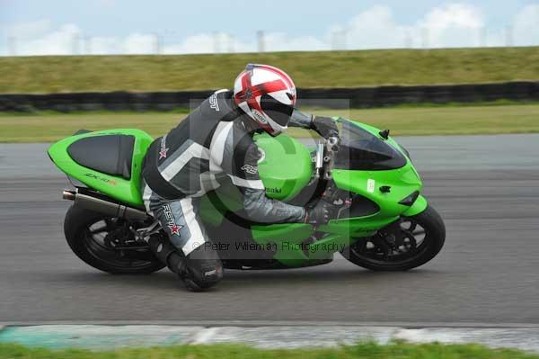 Motorcycle action photographs;Trackday digital images;Ty croes;anglesey;anglesey photographs;event digital images;eventdigitalimages;no limits trackday;peter wileman photography;trac mon;trackday;trackday photos