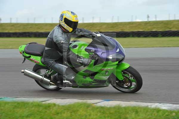 Motorcycle action photographs;Trackday digital images;Ty croes;anglesey;anglesey photographs;event digital images;eventdigitalimages;no limits trackday;peter wileman photography;trac mon;trackday;trackday photos