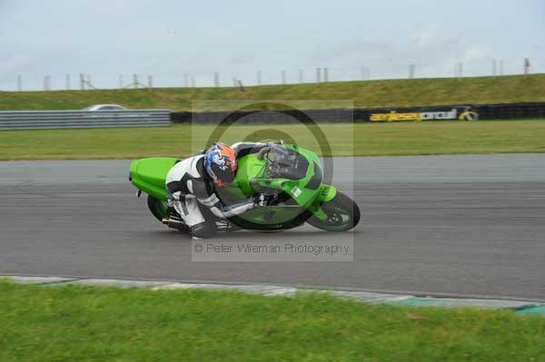Motorcycle action photographs;Trackday digital images;Ty croes;anglesey;anglesey photographs;event digital images;eventdigitalimages;no limits trackday;peter wileman photography;trac mon;trackday;trackday photos