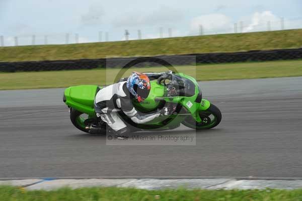 Motorcycle action photographs;Trackday digital images;Ty croes;anglesey;anglesey photographs;event digital images;eventdigitalimages;no limits trackday;peter wileman photography;trac mon;trackday;trackday photos
