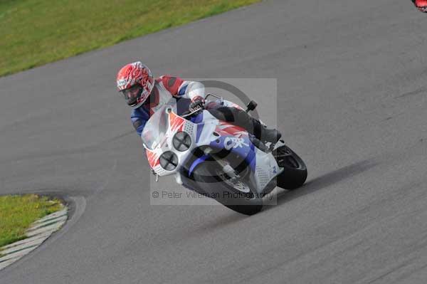 Motorcycle action photographs;Trackday digital images;Ty croes;anglesey;anglesey photographs;event digital images;eventdigitalimages;no limits trackday;peter wileman photography;trac mon;trackday;trackday photos