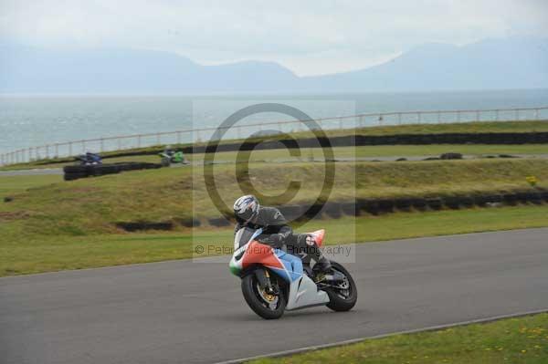 Motorcycle action photographs;Trackday digital images;Ty croes;anglesey;anglesey photographs;event digital images;eventdigitalimages;no limits trackday;peter wileman photography;trac mon;trackday;trackday photos
