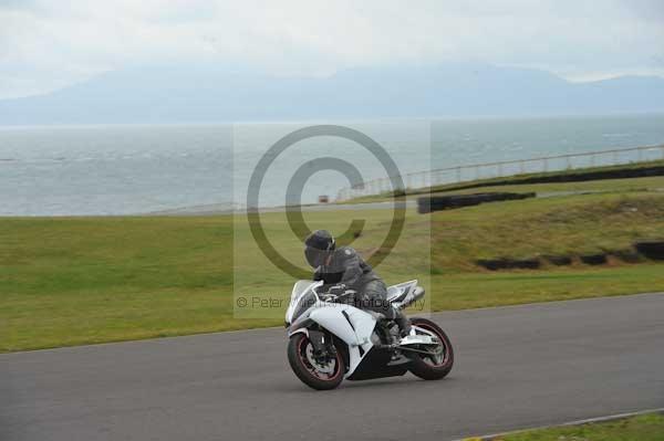 Motorcycle action photographs;Trackday digital images;Ty croes;anglesey;anglesey photographs;event digital images;eventdigitalimages;no limits trackday;peter wileman photography;trac mon;trackday;trackday photos