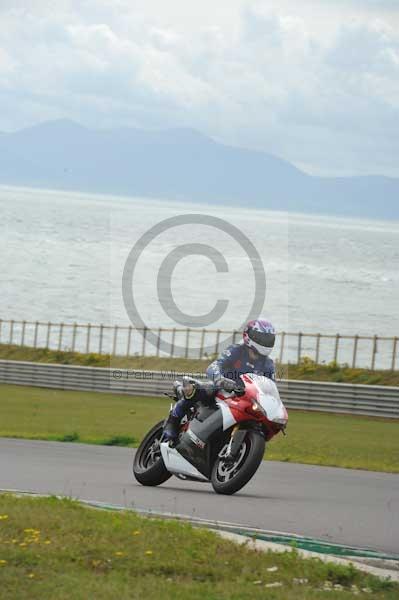 Motorcycle action photographs;Trackday digital images;Ty croes;anglesey;anglesey photographs;event digital images;eventdigitalimages;no limits trackday;peter wileman photography;trac mon;trackday;trackday photos