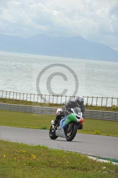 Motorcycle action photographs;Trackday digital images;Ty croes;anglesey;anglesey photographs;event digital images;eventdigitalimages;no limits trackday;peter wileman photography;trac mon;trackday;trackday photos