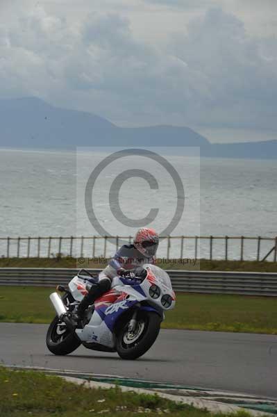 Motorcycle action photographs;Trackday digital images;Ty croes;anglesey;anglesey photographs;event digital images;eventdigitalimages;no limits trackday;peter wileman photography;trac mon;trackday;trackday photos