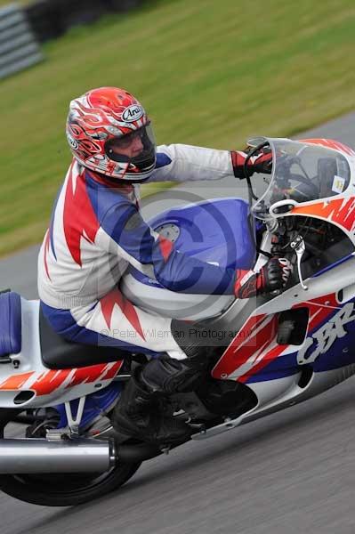 Motorcycle action photographs;Trackday digital images;Ty croes;anglesey;anglesey photographs;event digital images;eventdigitalimages;no limits trackday;peter wileman photography;trac mon;trackday;trackday photos